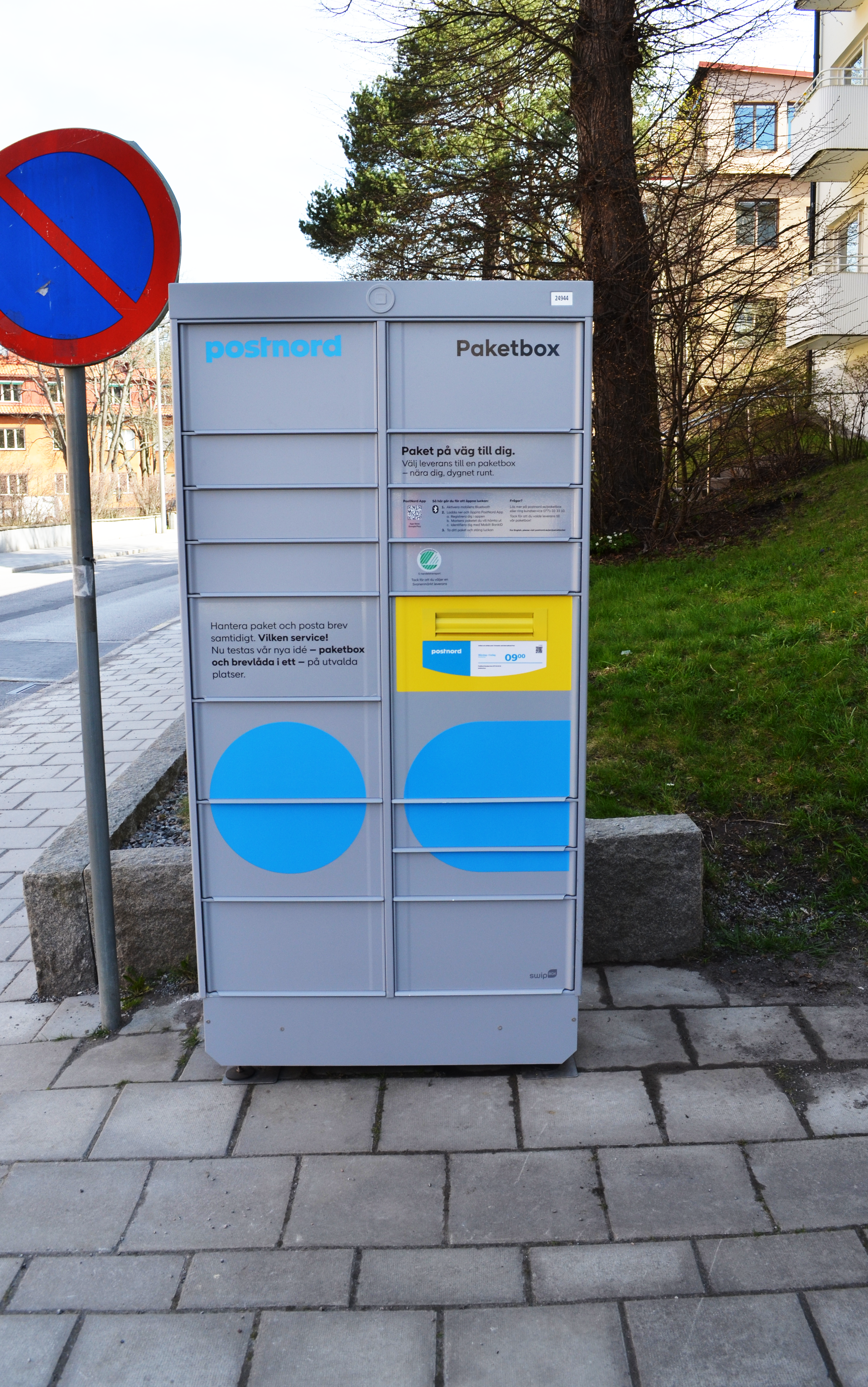 PostNord Sweden Tests New Box Combining Both Parcels And Letters | PostNord